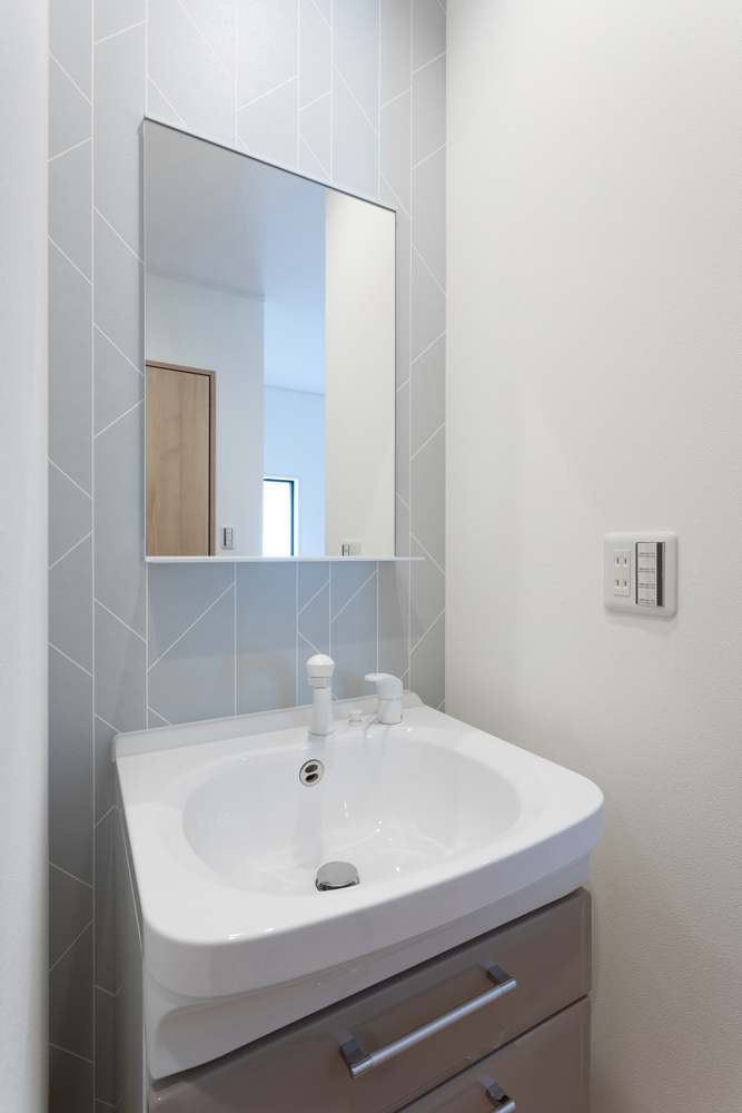 和モダンファミリーハウス