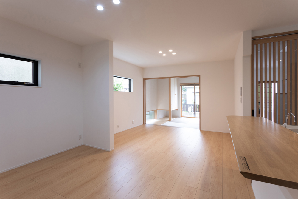 和モダンファミリーハウス