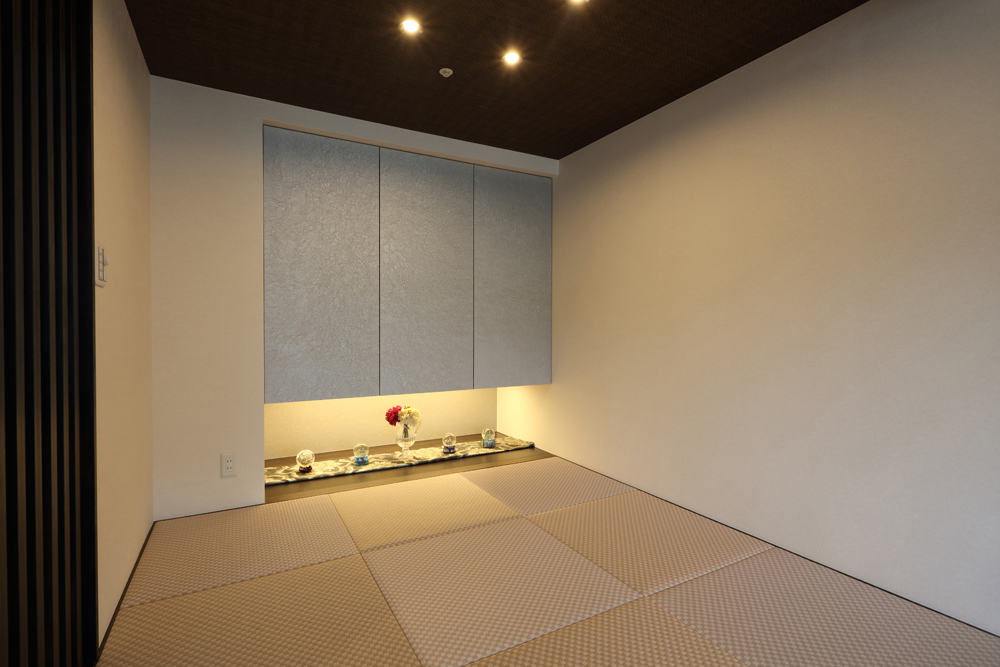 みんなが集まるワインセラーのあるリビングダイニング