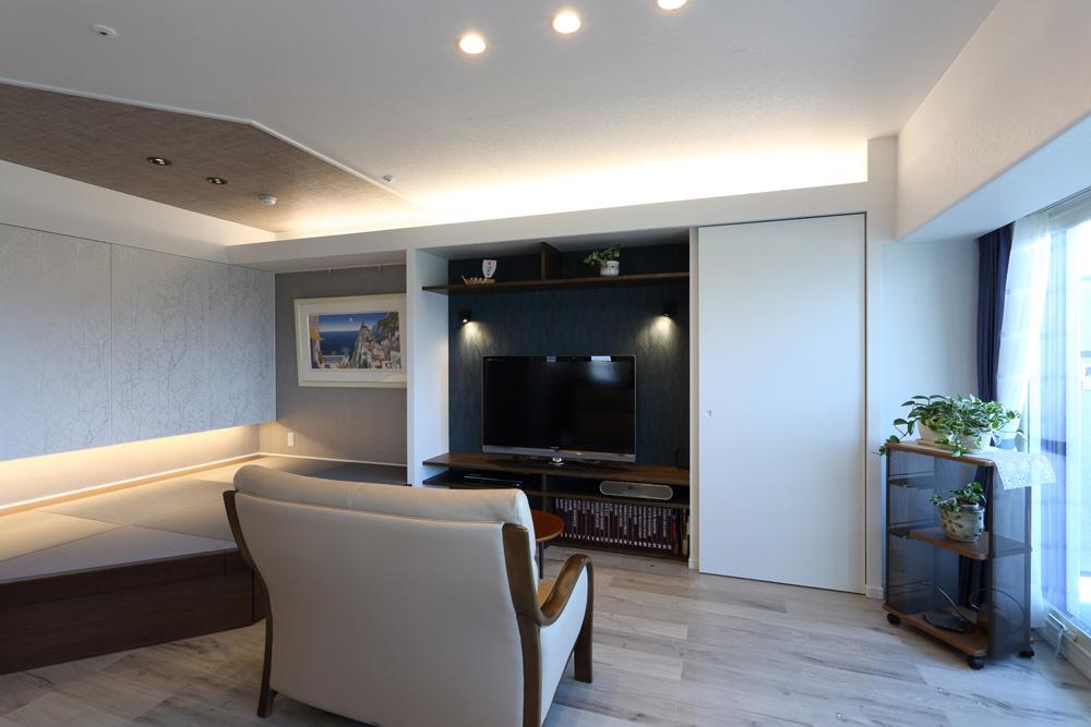 アートな暮らしを楽しむマンションリノベーション