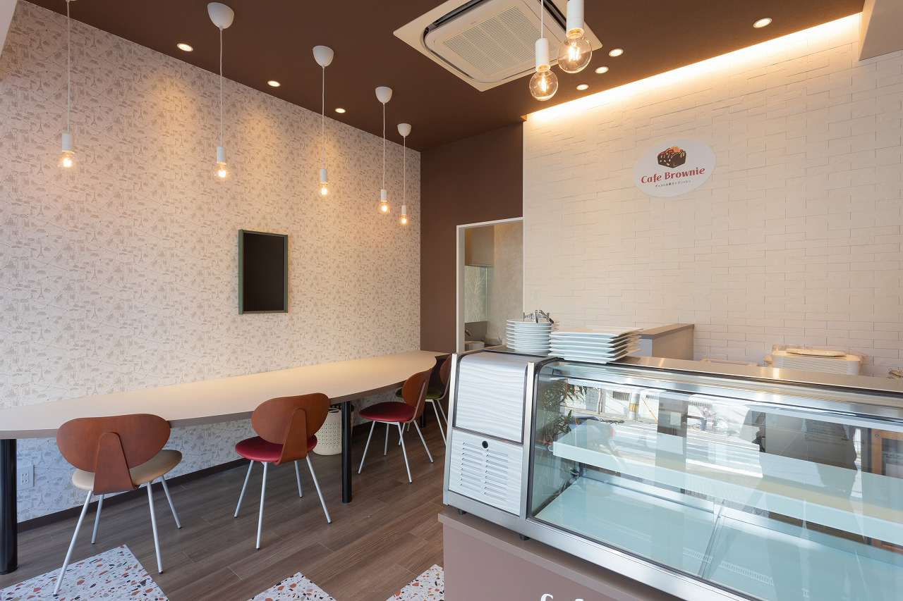 ブラウニーとデニッシュのカフェリノベーション
