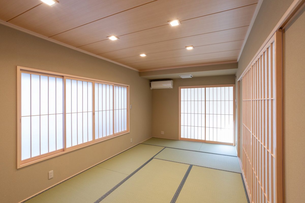 和風建築の素材が息づくシンプルで洗練された空間