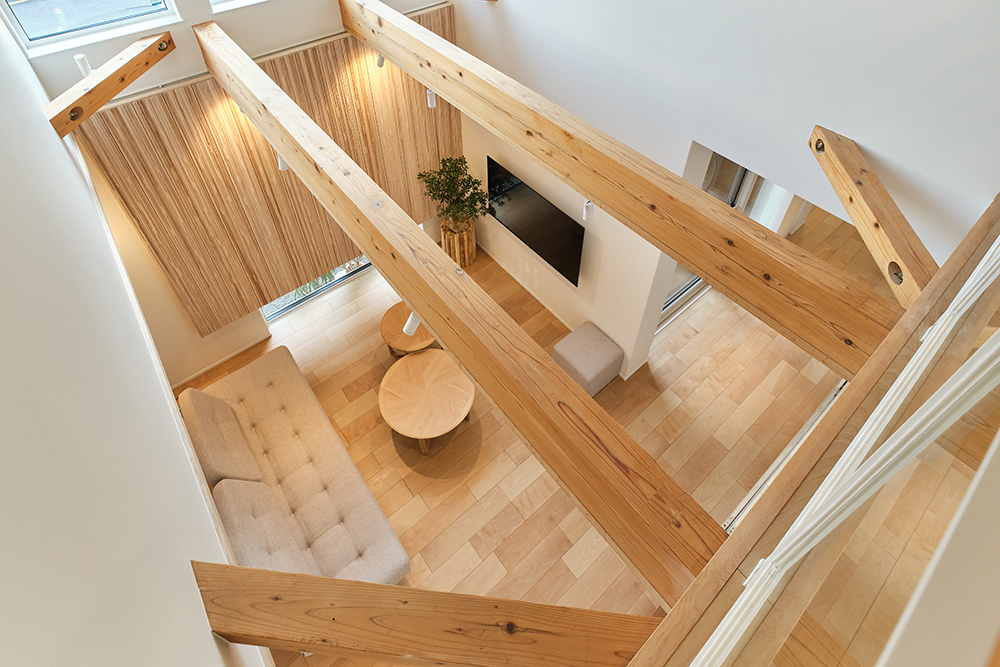 吹き抜けリビング