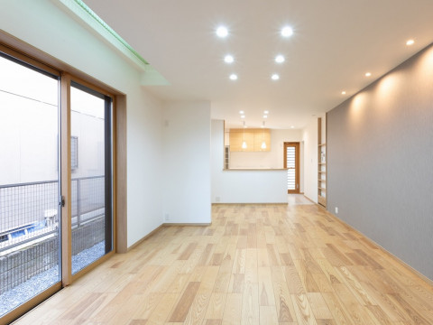 ～ 光あふれる住まい ～　LDKと和室の調和