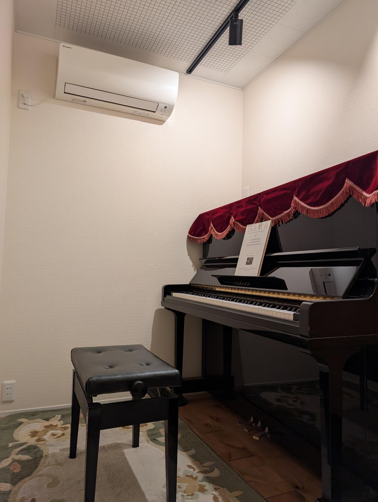 ピアノ室